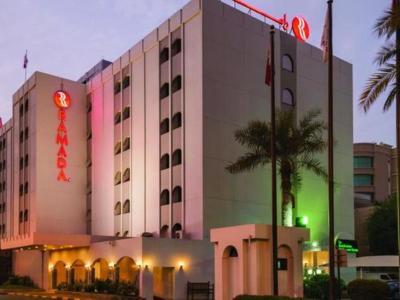 Hotel Ramada by Wyndham Bahrain - Bild 3