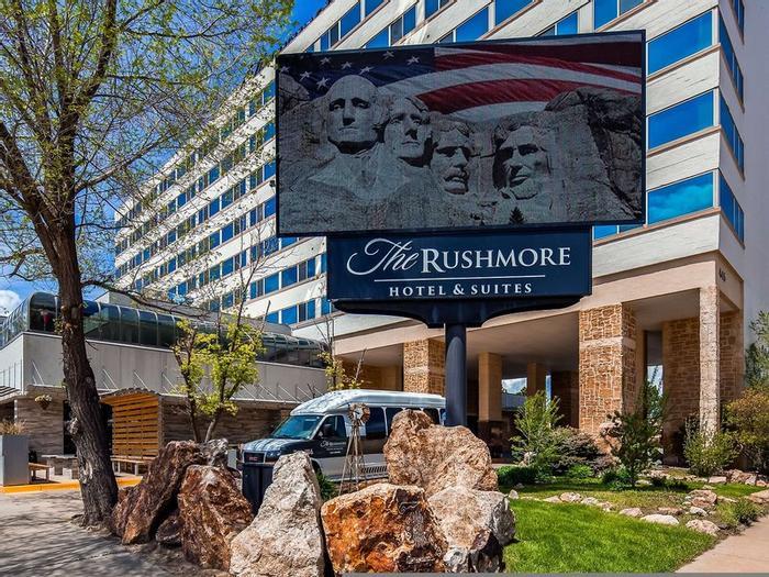 The Rushmore Hotel & Suites - Bild 1