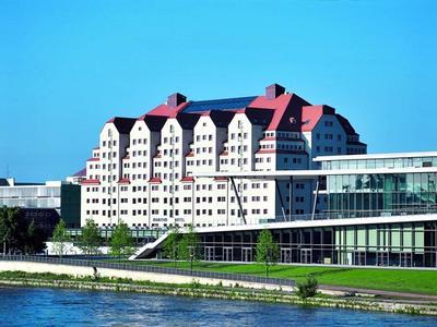 Maritim Hotel & Internationales Congress Center