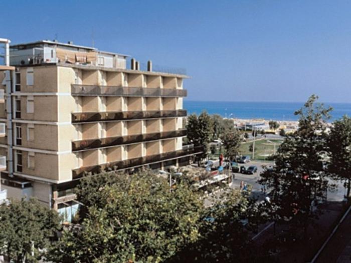 Hotel Airone - Bild 1