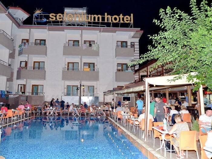 Selenium Hotel - Bild 1