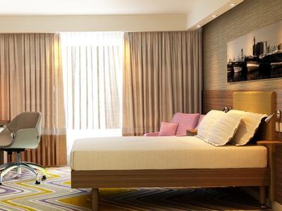 Hotel Hampton by Hilton Dubai Airport - Bild 4