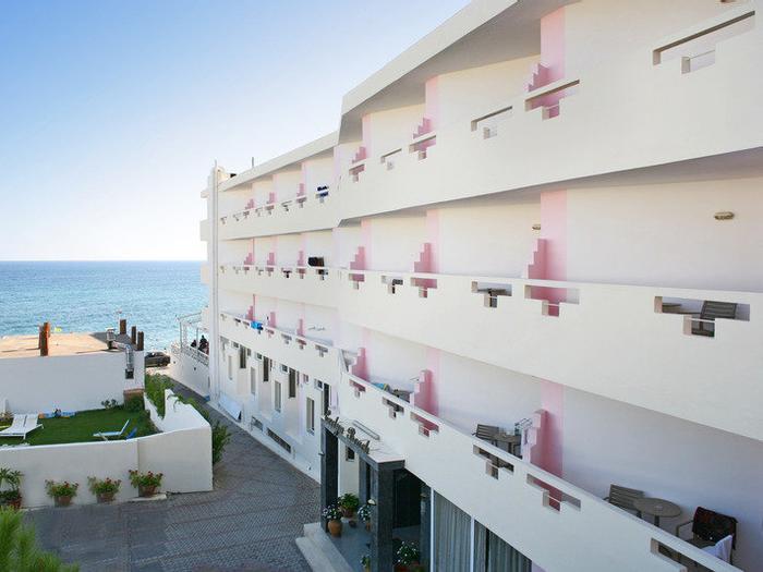 Evelyn Beach Hotel - Bild 1