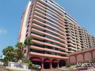 Hotel The Alexander All Suite Oceanfront Resort - Bild 5