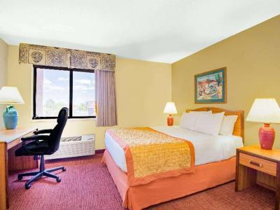 Hotel Hawthorn Suites by Wyndham Albuquerque - Bild 5