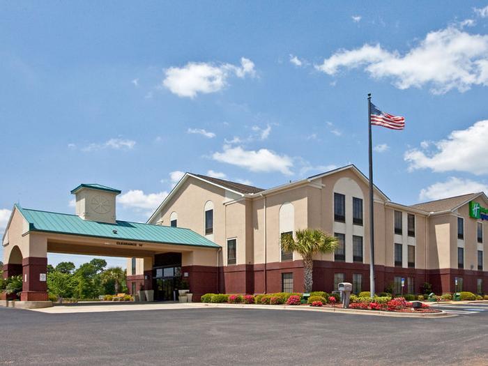 Holiday Inn Express & Suites Milton East I-10 - Bild 1