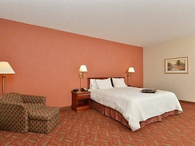 Hotel Hampton Inn Selma - Bild 4
