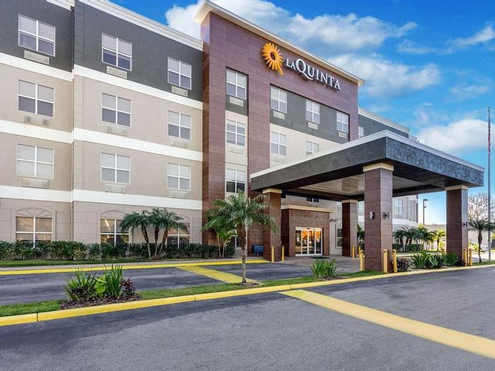 Hotel La Quinta Inn & Suites by Wyndham Tampa Central - Bild 1