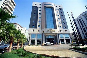 Al Bustan Hotel - Bild 1