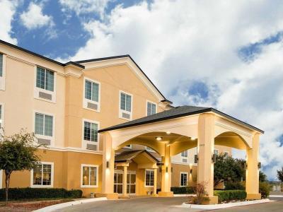 Hotel Comfort Suites San Angelo near University - Bild 2