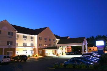Holiday Inn Express Hotel & Suites Boston-Marlboro - Bild 4