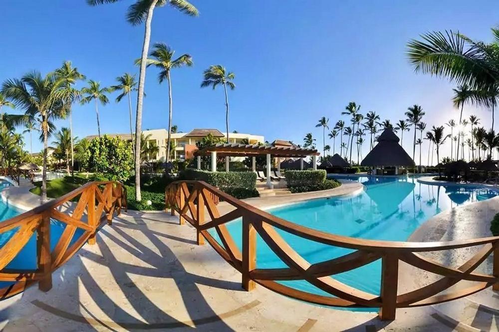 Hotel Secrets Royal Beach Punta Cana - Bild 1