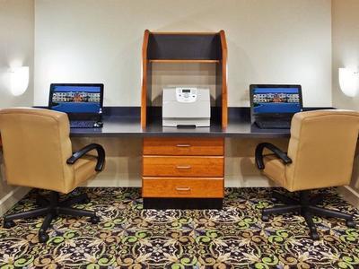 Hotel Staybridge Suites Savannah Airport - Pooler - Bild 2