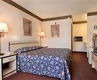 Hotel TravelStar Inn & Suites - Bild 2