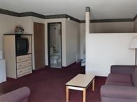 Hotel TravelStar Inn & Suites - Bild 1