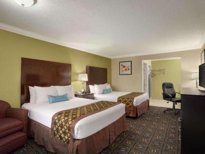 Hotel Solara Inn & Suites - Bild 5