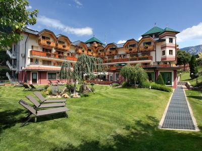 Tevini Dolomites Charming Hotel - Bild 2