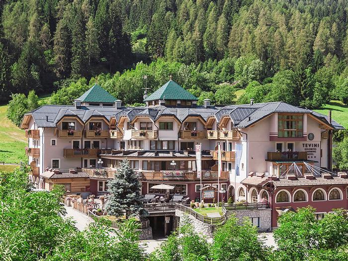 Tevini Dolomites Charming Hotel - Bild 1