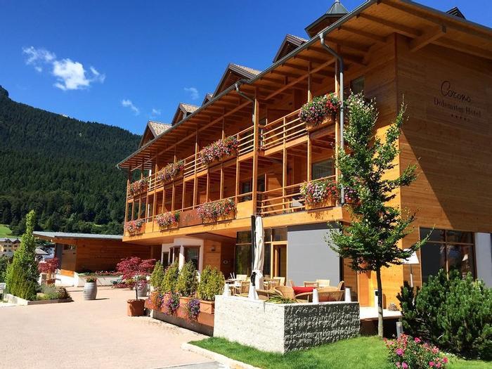 Corona Dolomites Hotel - Bild 1