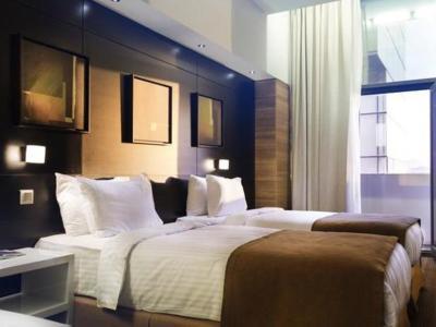 Ramada Hotel And Suites Baku - Bild 5