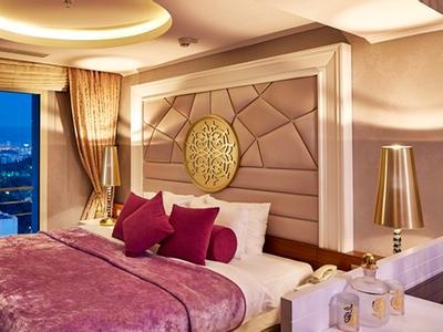 DoubleTree by Hilton Hotel Izmir - Alsancak - Bild 2