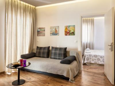 Elina Hotel Apartments - Bild 2