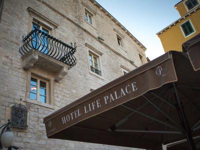 Heritage Hotel Life Palace - Bild 2