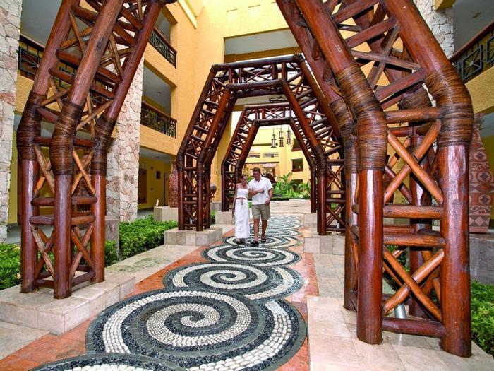 Hotel Iberostar Selection Paraíso Maya Suites - Bild 1