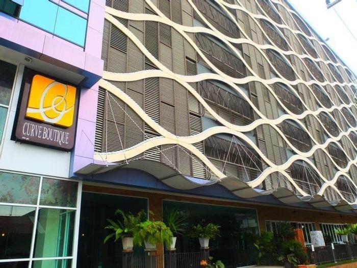 Hotel OYO 1126 Curve Boutique Pattaya - Bild 1