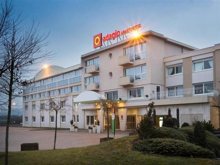 Hotel Holiday Inn Express Geneva Airport - Bild 1