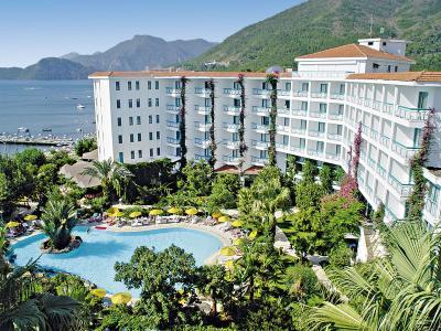 Tropical Beach Hotel