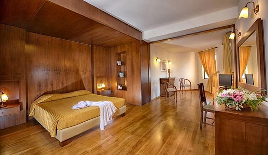 Hotel Athina Palace Resort & Spa - Bild 1