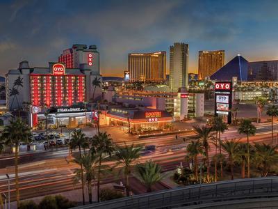 OYO Hotel and Casino Las Vegas - Bild 2