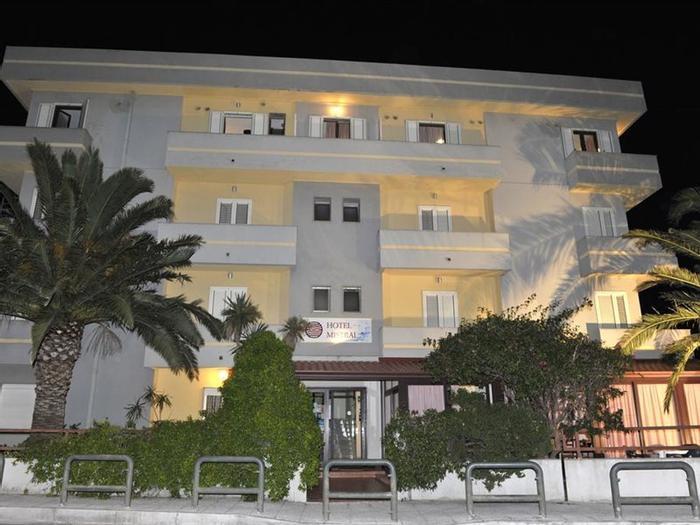 Hotel Mistral - Bild 1