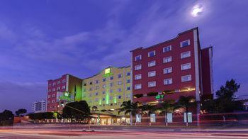 Hotel Ramada by Wyndham Ciudad de Mexico Perinorte - Bild 3