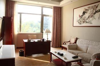 Jinan Nanjiao Hotel - Bild 4