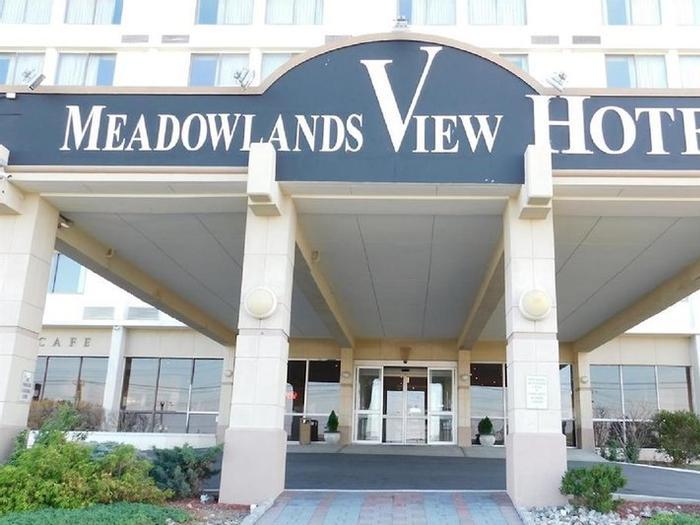 Meadowlands View Hotel - Bild 1
