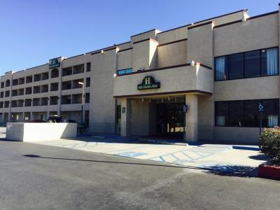 Hotel San Bernardino Inn & Suites - Bild 4