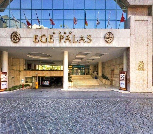 Ege Palas Business Hotel - Bild 1