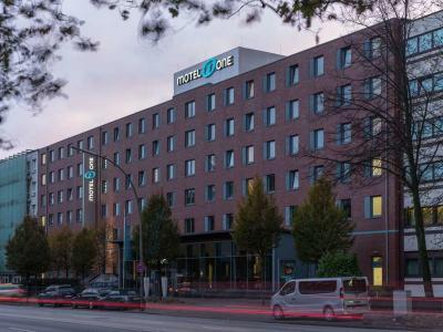 Hotel Motel One Hamburg-Altona - Bild 2