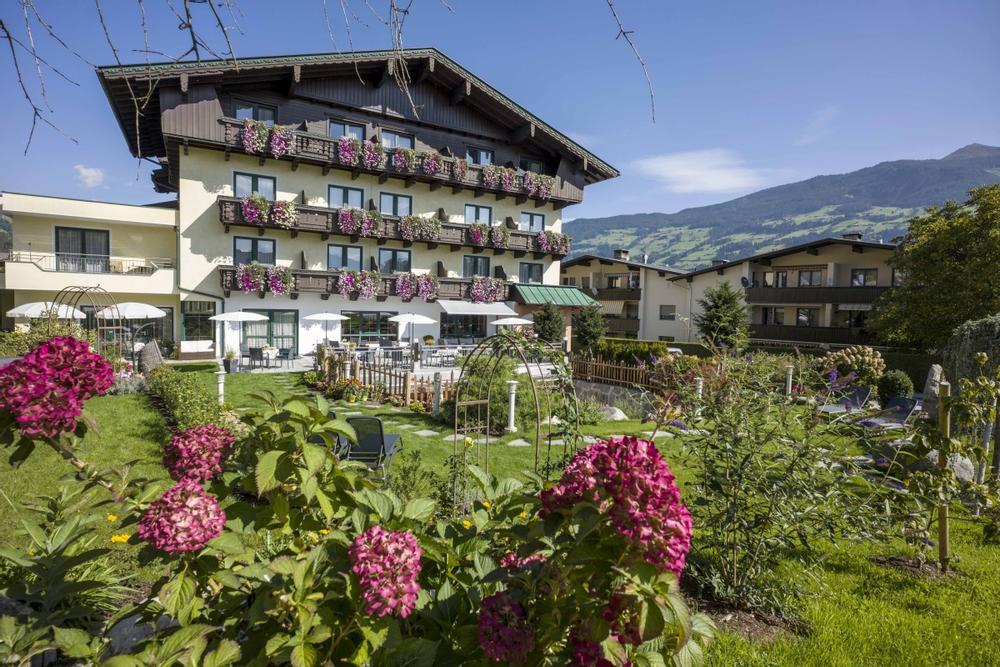 Hotel Landhaus Zillertal - Bild 1
