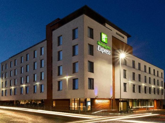 Hotel Holiday Inn Express Cheltenham Town Centre - Bild 1