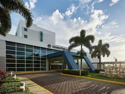 Hotel DoubleTree by Hilton Managua - Bild 2