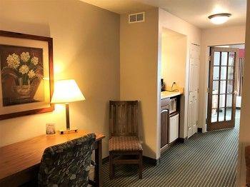 Hotel Holiday Inn Express & Suites Zion - Bild 3