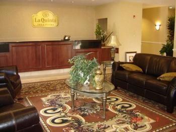 La Quinta Inn & Suites by Wyndham Latham Albany Airport - Bild 1