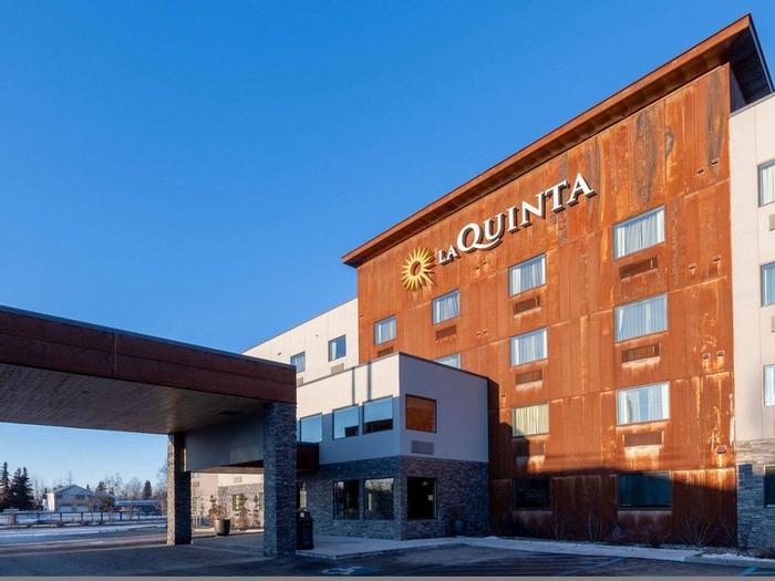 Hotel La Quinta Inn & Suites by Wyndham Anchorage Airport - Bild 1