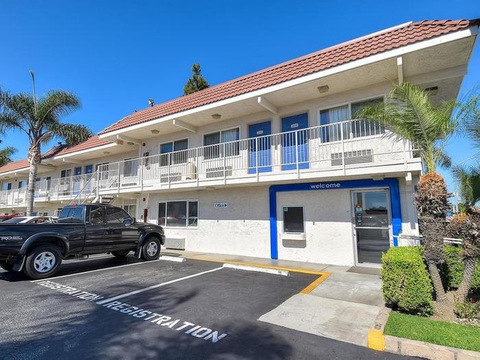 Hotel Motel 6 Los Angeles - Long Beach - Bild 1
