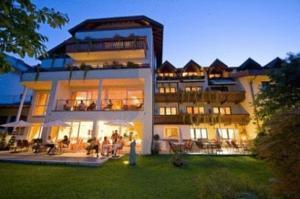 Hotel Alpina Resort - Bild 2