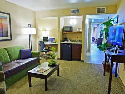 Hotel Holiday Inn & Suites Phoenix Airport - Bild 4
