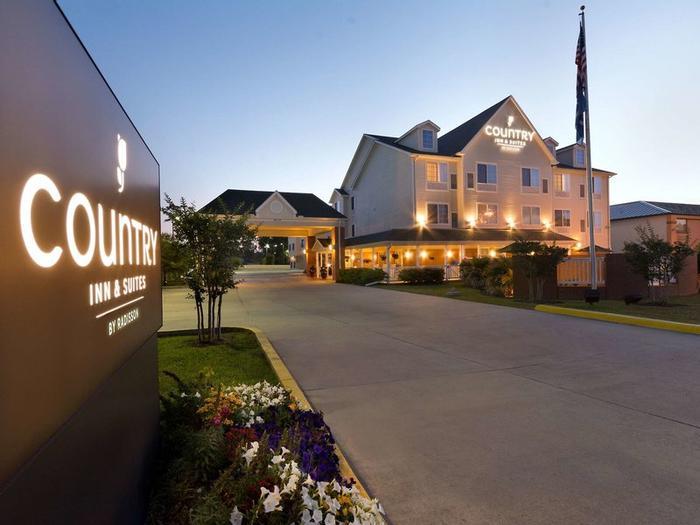 Hotel Country Inn & Suites by Radisson, Covington, LA - Bild 1
